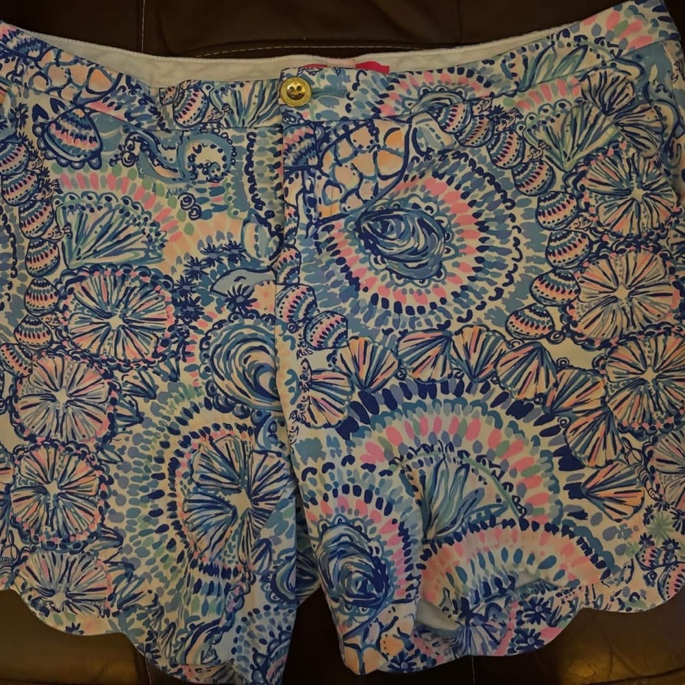 Lilly Pulitzer Blue and Pink Patterned Women's Shorts
